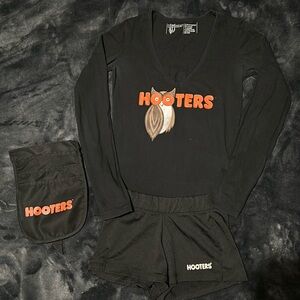 AUTHENTIC Hooters Black Long-sleeve Uniform